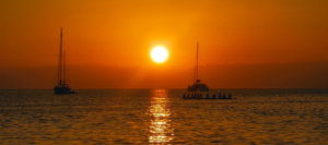 catamaran antilles coucher de soleil